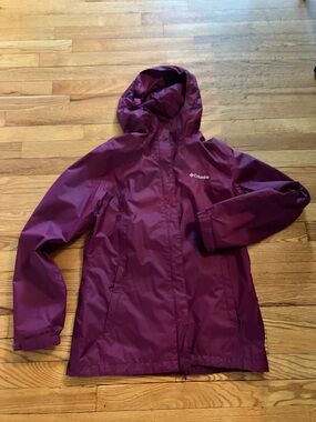 Columbia women’s burgundy plum waterproof rain jacket coat M SALE